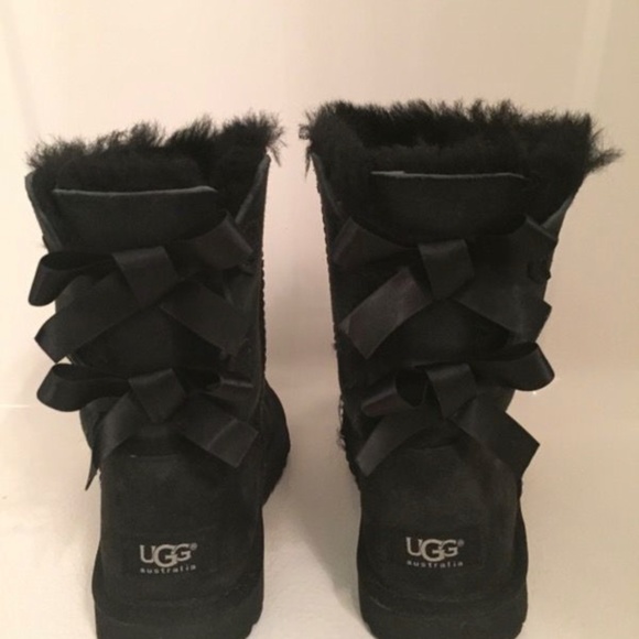Ugg Bailey Bow Boots - Picture 4 of 6